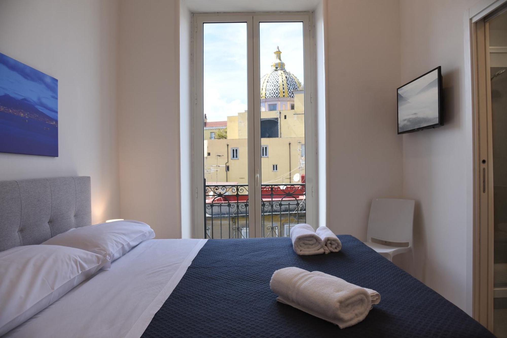 Appartement Downtown Umberto 74 à Naples Extérieur photo