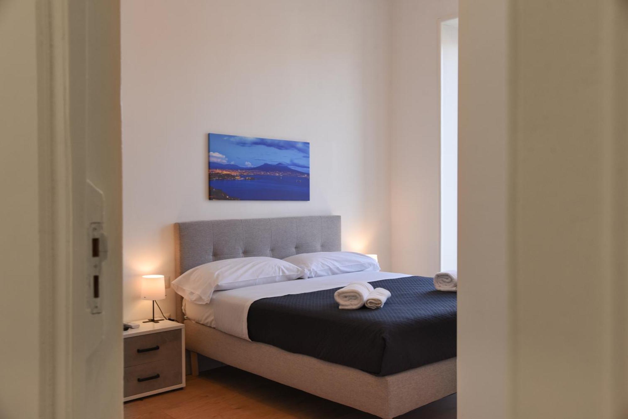 Appartement Downtown Umberto 74 à Naples Extérieur photo